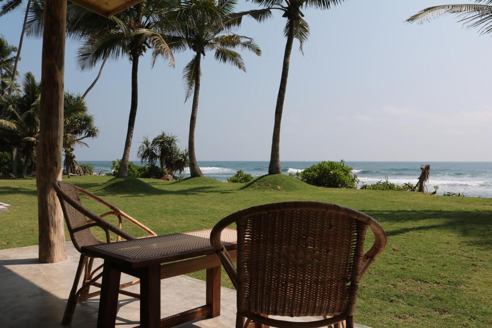 Hotel Swell Shacks à Matara Extérieur photo